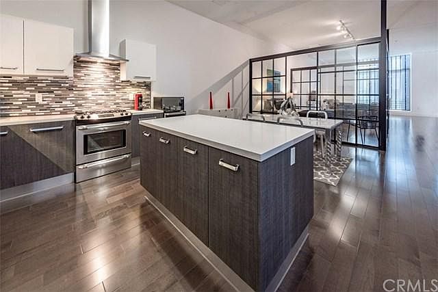 1st image of 433 Pine Ave Unit 301