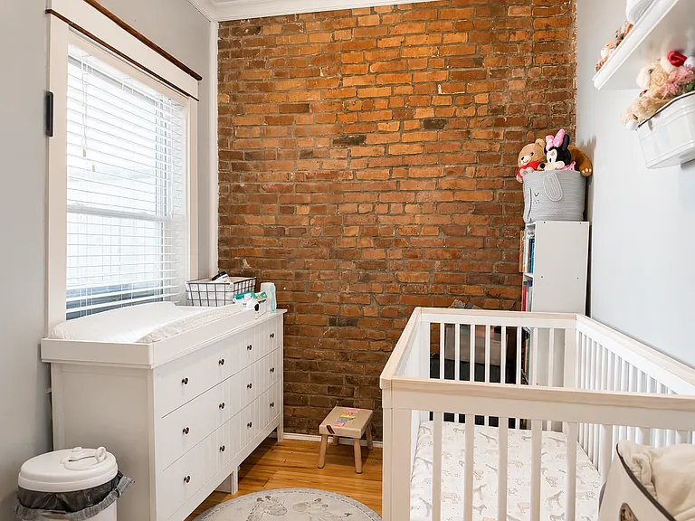 410 E 3rd St #1 — Photo 9