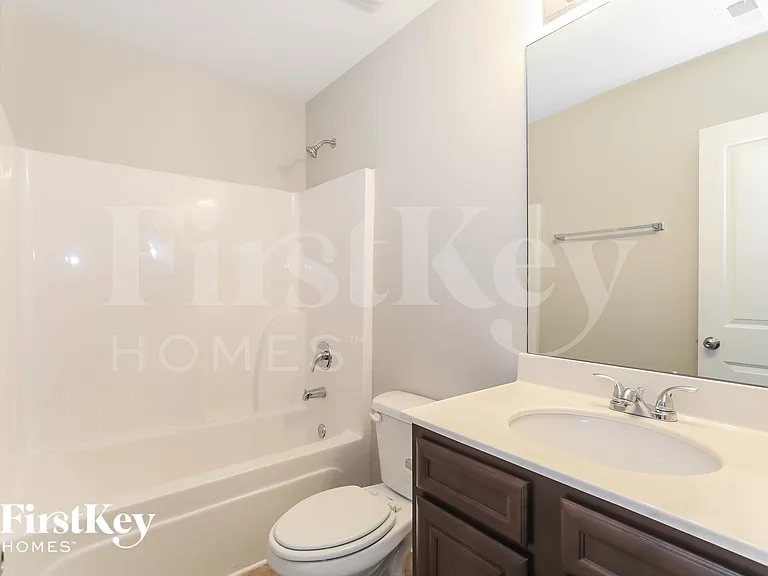2115 Farmdale Ct — Photo 16