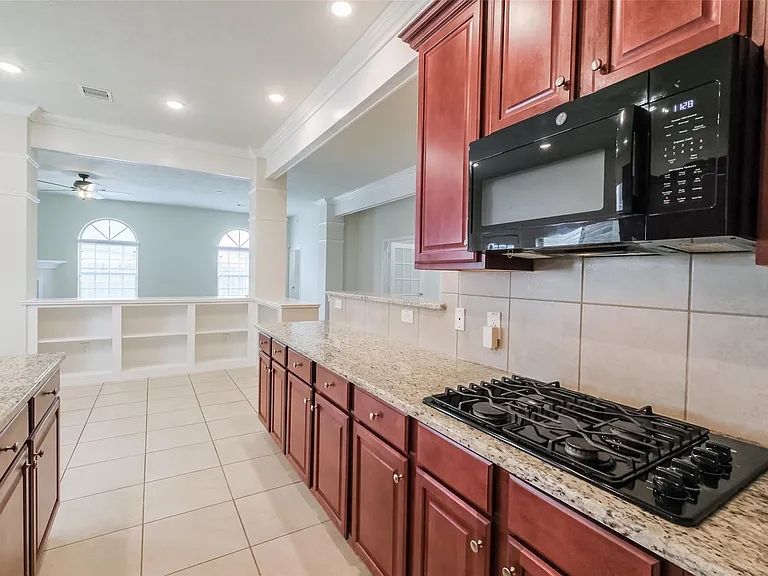 6811 Gonzales Point — Photo 19