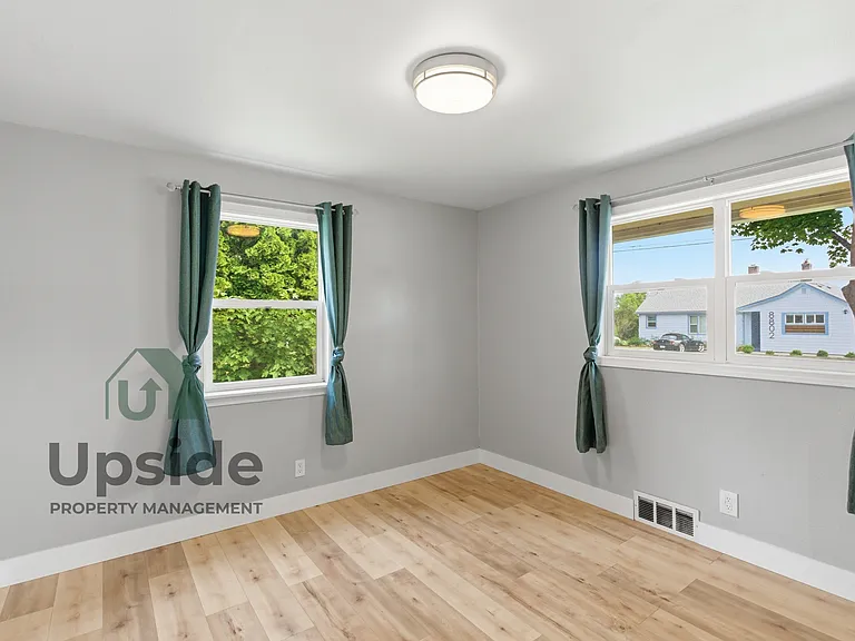 8719 E Valleyway Ave — Photo 25