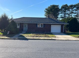1154 6th St, Whitehall, PA 18052