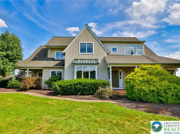 4999 Spruce St, Schnecksville, PA 18078