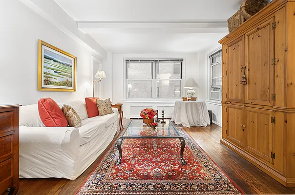 215 East 73rd Street #1G in Lenox Hill, Manhattan | StreetEasy