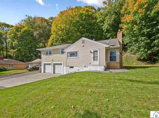 48186 Old River Bluff Rd, Saint Peter, MN 56082