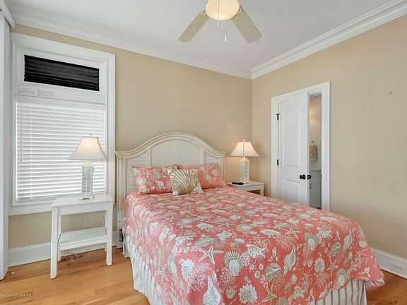 5th image of 12505 Ocean Ave