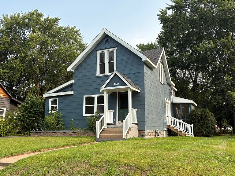 1520 S Farwell St — Photo 1