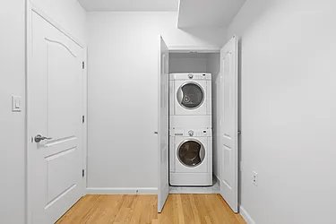 Rented by Thomas Lipovetsky, LREB