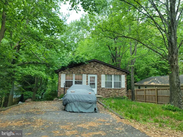 8315 Evergreen Dr, Lusby, MD 20657