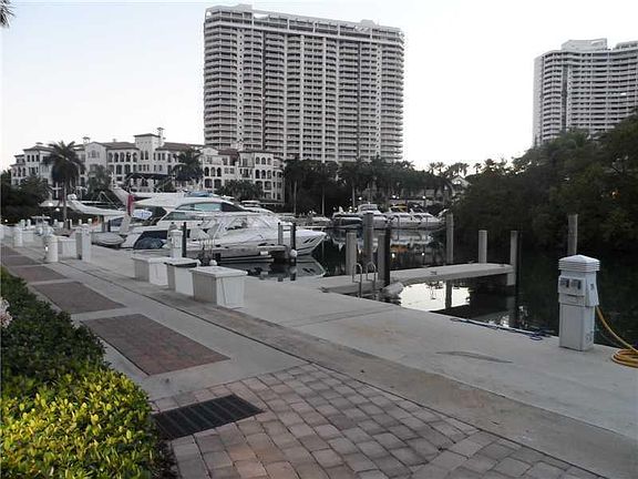5th image of 4000 W Island Boulevard #1003
