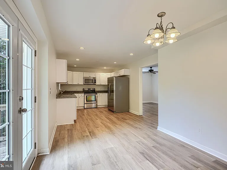 605 N Paradise Rd — Photo 11