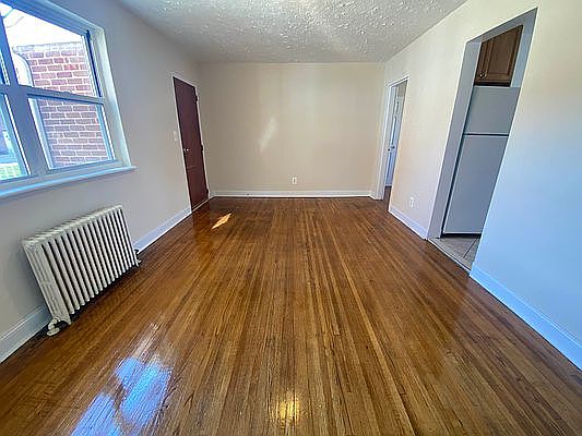 4th image of 67-32 224th St #1A