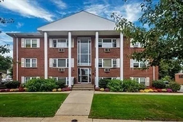 924 Main St #36