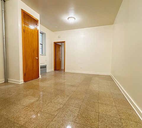 5th image of 4722 4th Ave #3