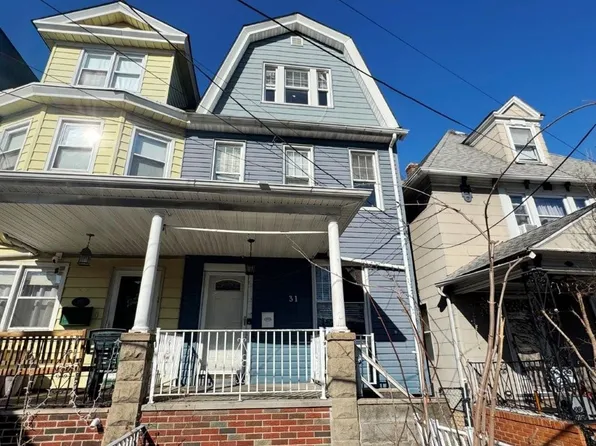 31 W 34th St, Bayonne, NJ 07002
