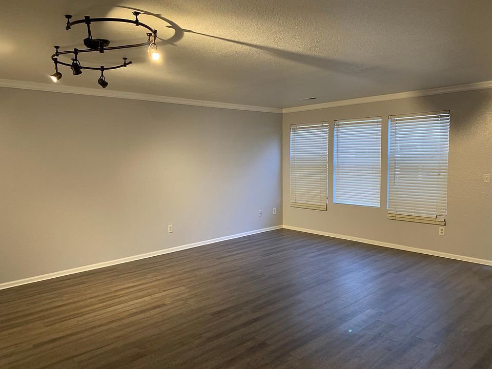 1st image of 7866 S Kalispell Cir