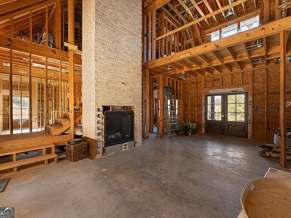 2nd image of 1481 Potash Rd