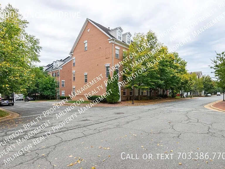 5000 Donovan Dr — Photo 44