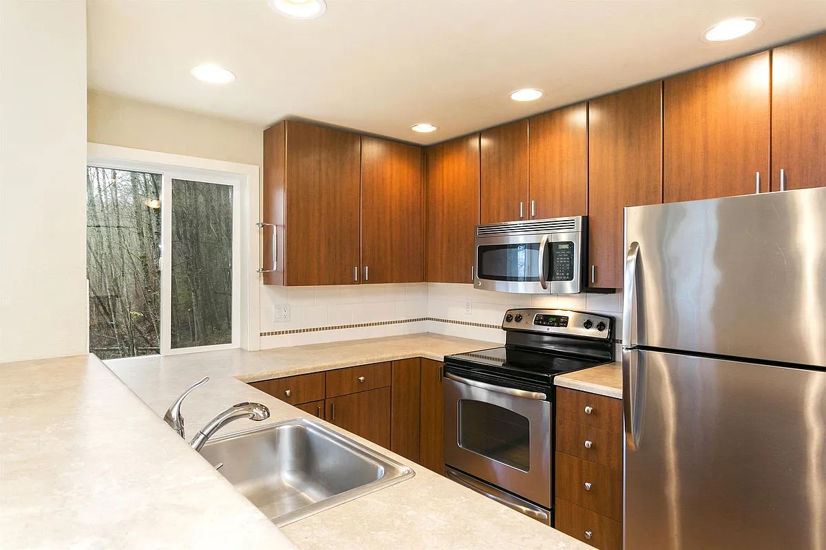 Building Photo - 16101 Bothell Everett Hwy #E207