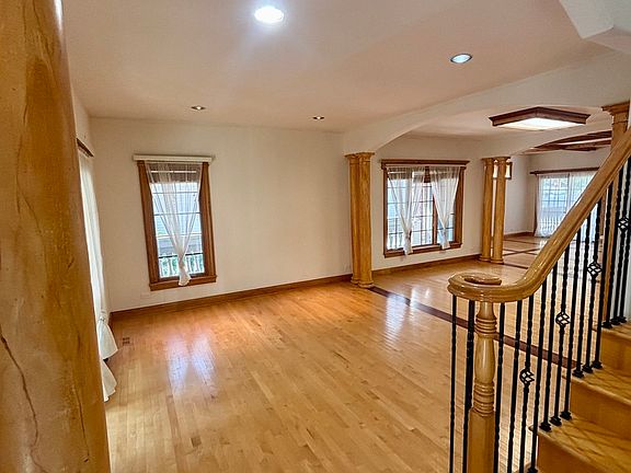 4th image of 936 Hammerschmidt Ave