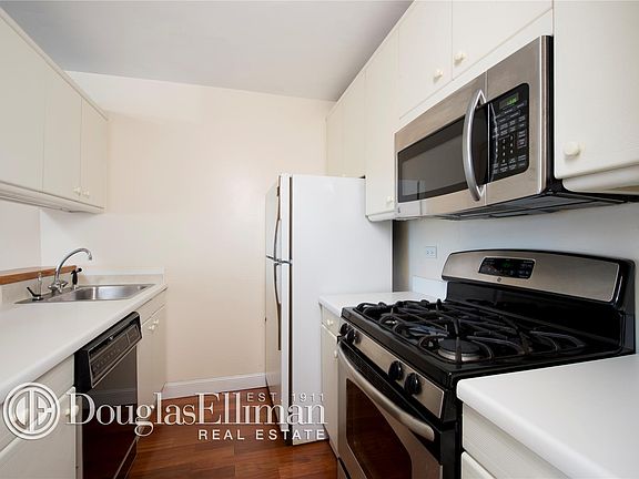 2nd image of 415 E 37th St APT 19H