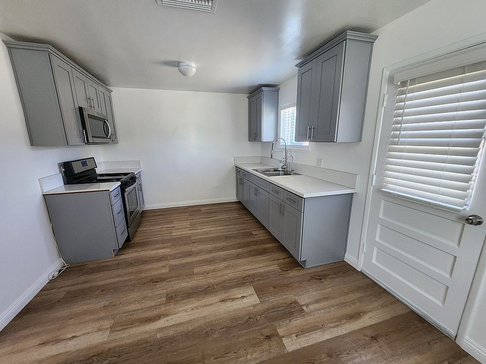 1st image of 14689 Kaweah Ct