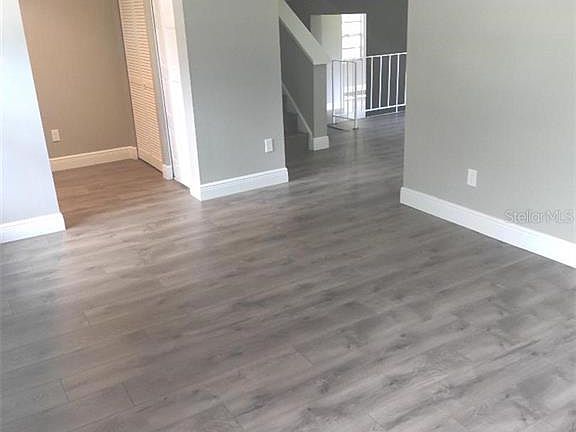 5th image of 706 Green Cove Dr