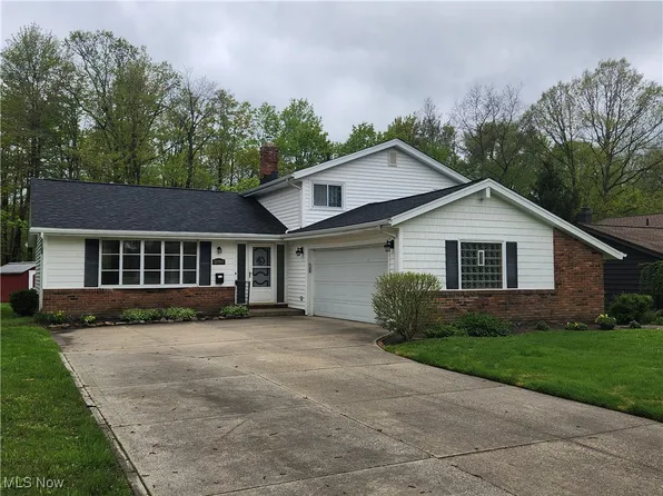 32959 Charmwood Oval, Solon, OH 44139