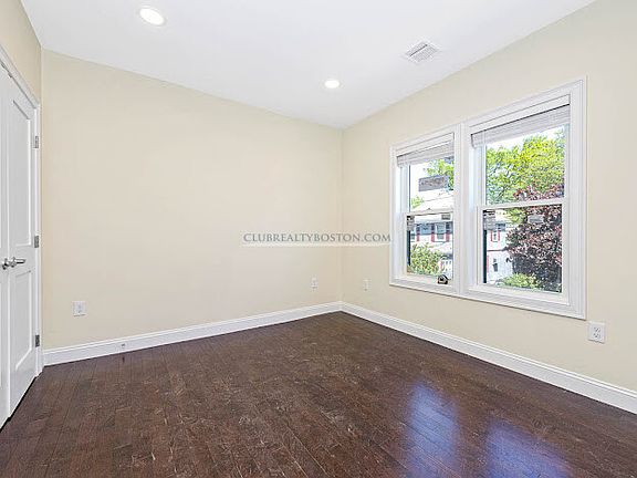 4th image of 70 Stanley Ave Floor 2