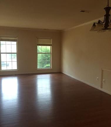 3rd image of 5167 Dominion Dr