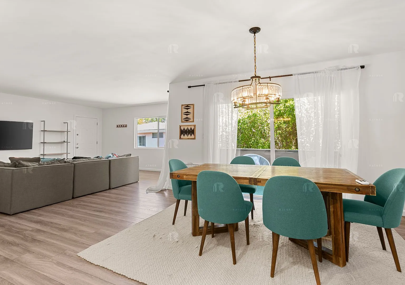 4216 Mary Ellen Avenue — Photo 4