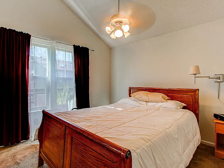 1227 S Flower Cir #E — Photo 6