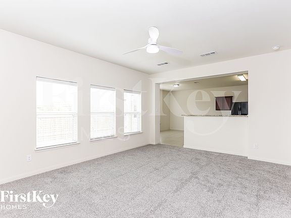 2nd image of 115 Houston Pl