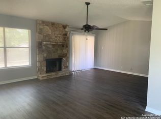 10011 Crescent Ridge Dr, Converse, TX 78109