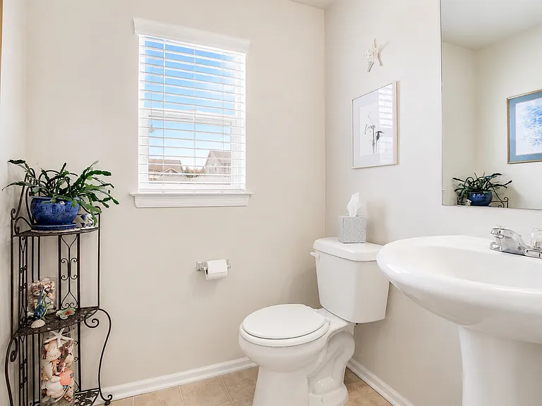5775 Danube St — Photo 7