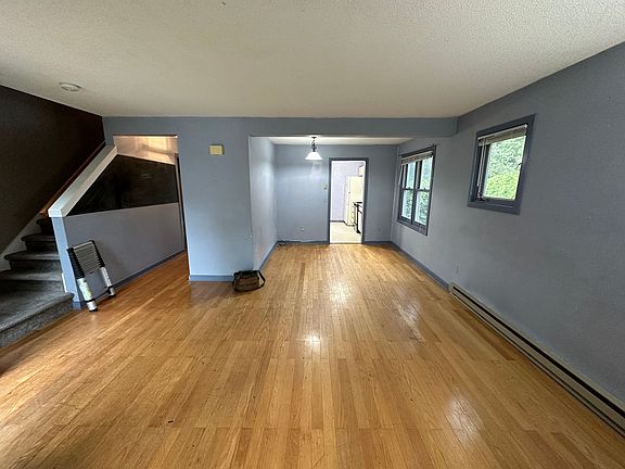 2nd image of 1 Salem Pl
