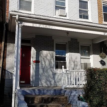 2nd image of 122 Harvard St