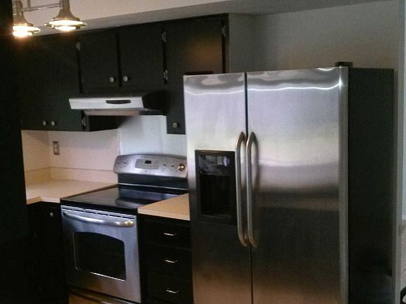 3rd image of 2240 E Greenhollow Dr