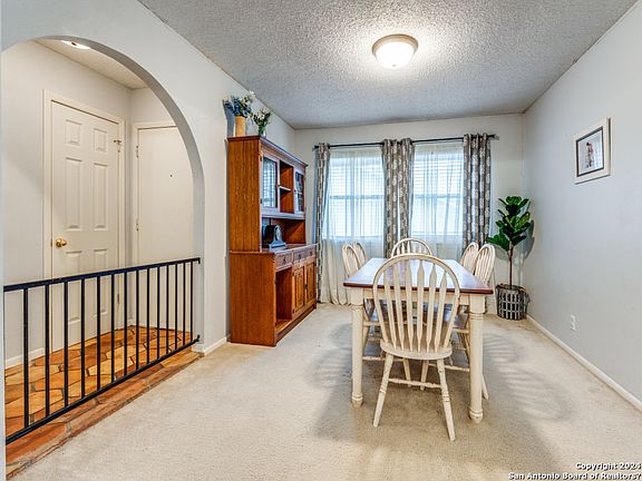 5th image of 112 AMISTAD BLVD