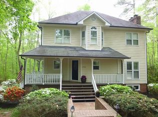 3704 Stonecrest Ct, Raleigh, NC 27612