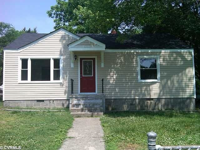 1st image of 200 N Fern Ave