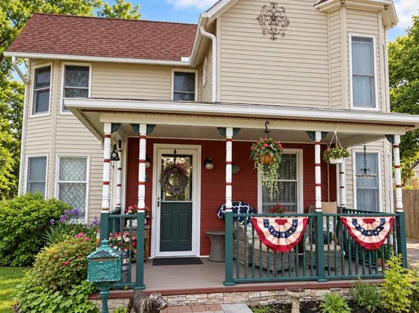 92 Jennings Avenue, Patchogue, NY 11772