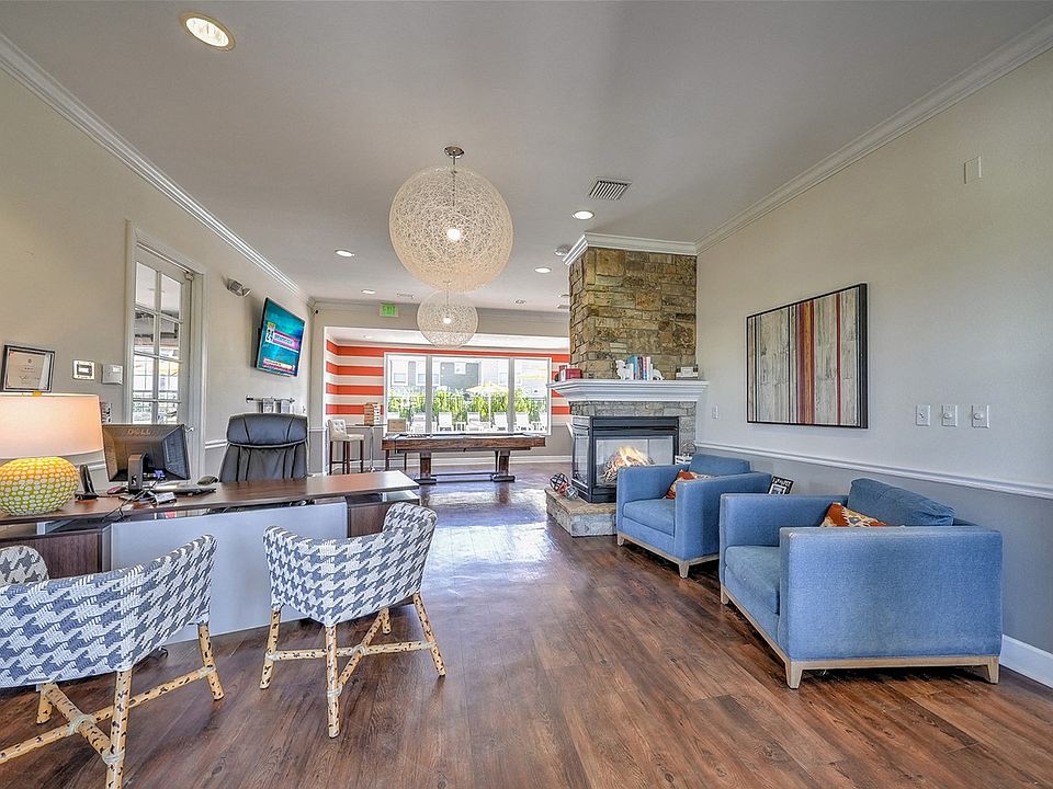 1st image of 9100 Heritage Lakes Dr #611