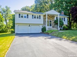 288 Carriage Way, Windsor, CT 06095