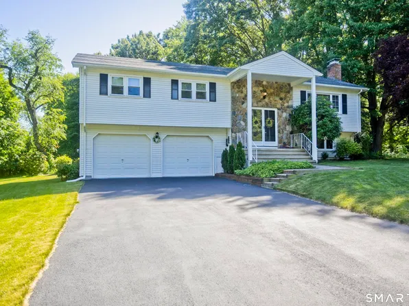 288 Carriage Way, Windsor, CT 06095
