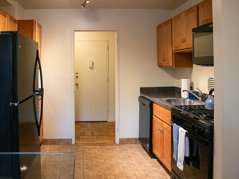 Thomas Wynne Apartments — Photo 59