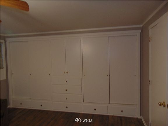 4th image of 1112 N Brooklane Street