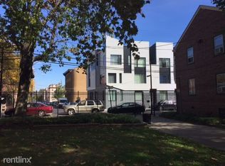 704 Fairmount Ave, Philadelphia, PA