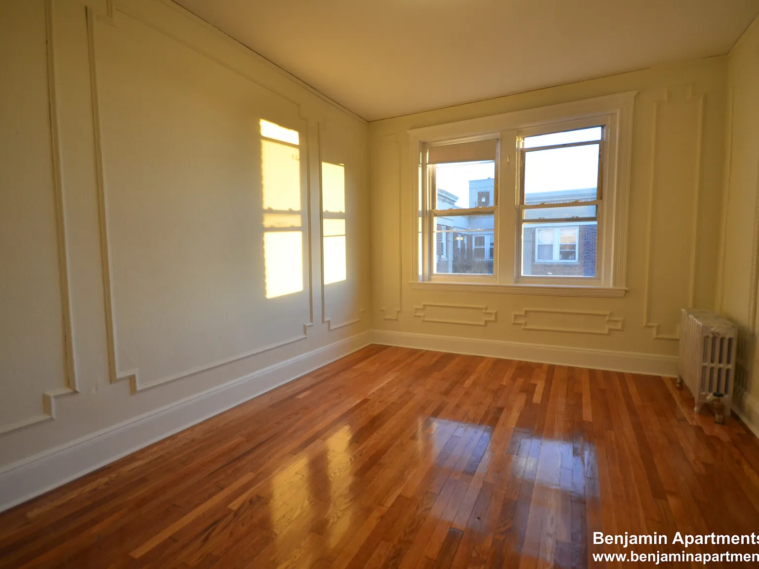 3 bed, $3,825 — Photo 2