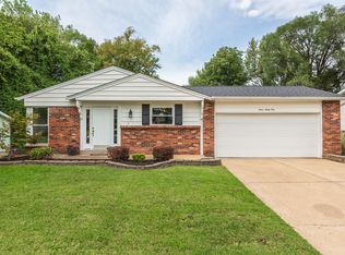 1231 N Wheaton Dr, Saint Charles, MO 63301
